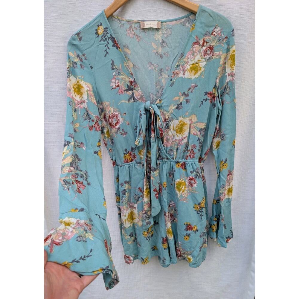 Altar'd State Womens Floral Bell Sleeve Romper Sz S Boho Whimsical Fairy